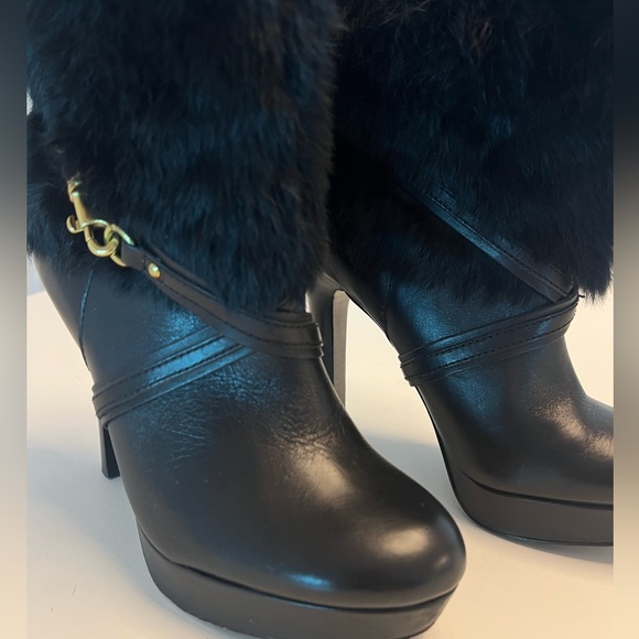 PERFECT, LIKE NEW, COACH, VINTAGE, ATHENA ANKLE BOOTIES IN SIZE 6 ½ 👢🐰 👜 - Picture 8 of 16